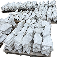 Irregular paving slate stone